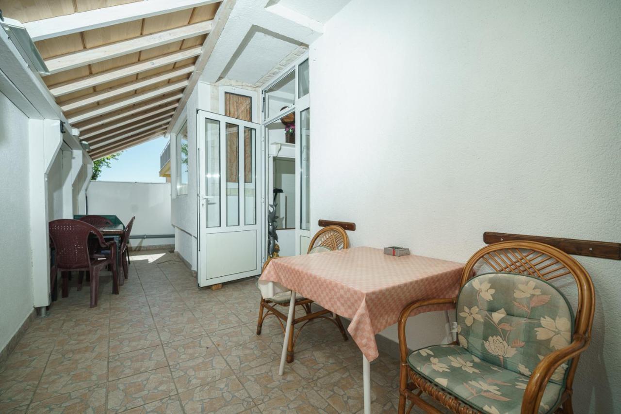 Apartmani Krizanovic Vodice Exterior foto