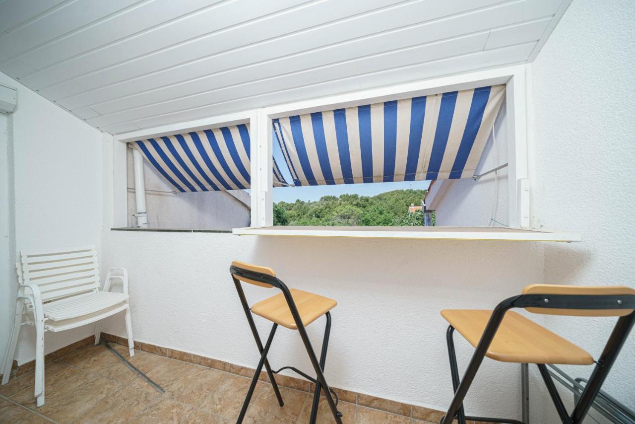 Apartmani Krizanovic Vodice Exterior foto